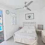 Papas Family Villa * باراليمني