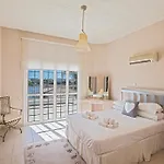 Papas Family Villa فيلة *