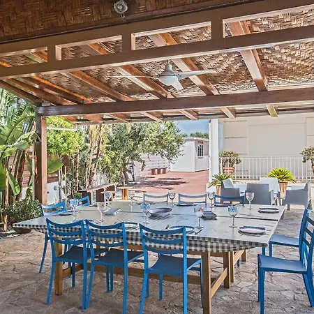 Papas Family Villa *