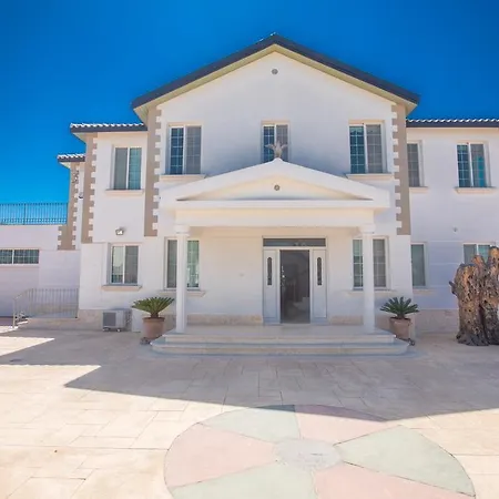 Papas Family Villa Villa Paralimni