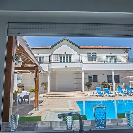 Papas Family Villa Villa