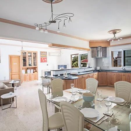 Villa Papas Family Villa Paralimni