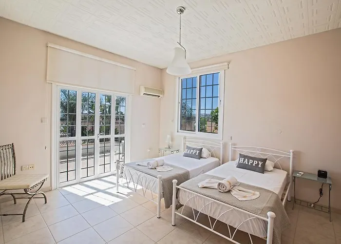 Villa Papas Family *